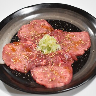 焼肉まるよし - 料理写真:上タン塩