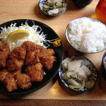 とんかつ春 - チキンカツ定食
      
