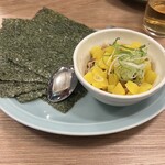 酒場 ヒナタ - 沢庵納豆＋青唐辛子