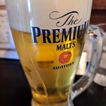 魚笑 - 決め細かな泡の生ビール