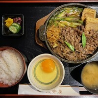 荒井屋 万國橋店 - [ランチ] 牛鍋定食 1540円