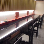 加賀屋 名古屋店 - カウンター席　個室・テーブル席もあります