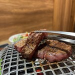 和牛炭火焼肉 すぎ山 - 