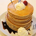 ハワイアンパンケーキハウス パニラニ - 誕生日にバースデーパンケーキタワーも