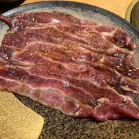 ホルモン焼肉 富や 栄店 - 