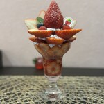 フルーツすぎ - 3種のいちごパフェ　いばらキッス（茨城県ふじえだいちご園さん）