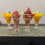 フルーツすぎ - オールあまりんパフェ（埼玉県久米原農園さん）  3種のいちごパフェ　いばらキッス（茨城県ふじえだいちご園さん）  柑橘のパフェ　天草（長崎県）  ２種の柑橘　プレミアムデコポン×ゆうばれ（熊本県）