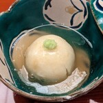 辻布紗 - くわいの饅頭　中に鴨のミンチが入っています