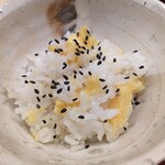 辻布紗 - 薩摩芋ご飯