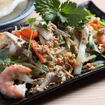 ベトナムレストラン スア - 海老とパパイヤのサラダ