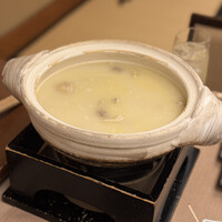 水たき玄海 本店 - 水炊！森川さんの水炊もサイコーだけども、ここもオイシー！