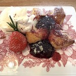 cafeひなぎく - 料理写真:3種のベリーパイ