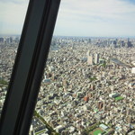 そらのいろ麹町本舗 - 世界第３位タイのスピードで動くエレベータで、スグに地上３５０ｍの展望台へ。