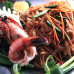 Yakisoba (stir-fried noodles) with shrimp and rice noodles