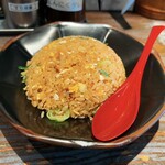 長浜ラーメン - セットでも充分なボリュームです