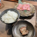 焼肉ホルモン 鍵矢 - 