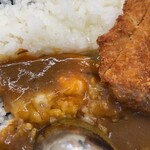 カレーの店 路 - 生卵は目立たない^^;