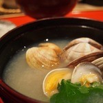 貝作 - 大きなあさりの味噌汁