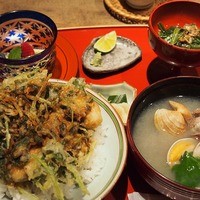 貝作 - かき揚げ、サラダ、小鉢、食後のコーヒー付き