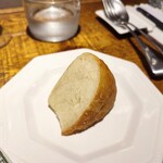 MYRTEN - 自家製パンも美味しい