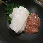 酒どこ べらぼう - 塩辛はイカ刺しと一緒に頂きます。
