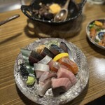 焼鳥ホルモン 炭焼き0式 - 肉厚なお刺身が超美味✨