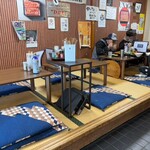 山水 - 店内小上がり
