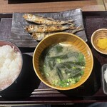 炭火焼干物定食 しんぱち食堂 - 