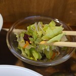 キッチン ブルー グローブ - サラダを忘れていました