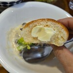 キッチン ブルー グローブ - パターをタップリ添えて