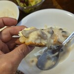 キッチン ブルー グローブ - 茸を乗せて