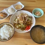 二代目 風神雷神 - 火曜日〜金曜日までの平日限定のお得な焼そば定食