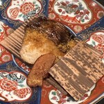 もちづき - 鰆のカラスミ焼き　杉板　のし梅