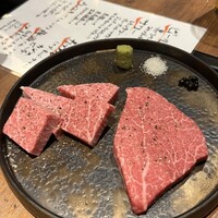 和牛とタン 焼肉 とみ 新橋本店 - 