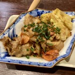 宵ノねこ - 三元豚と春キャベツ赤味噌炒め