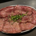 焼肉 安萬 - 