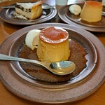 フィフティコーヒー＆ロースタリー - 固めのプリン