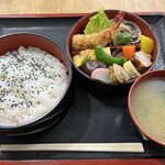 お食事処 たかはし - 二段弁当　1100円