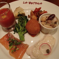  ラ･ベットラ･ダ･オチアイ イケブクロ - 本日の前菜盛り合わせ