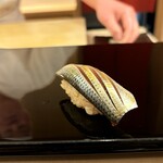 鮨 土方 - 切れ目のバランスが美しく、にぎりの一つ一つが光って見えました。名古屋近海のネタを中心に最高かつ最強の状態でだしてくれます♪