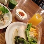 ピタサンドとラップサンドのボリュームったらない　