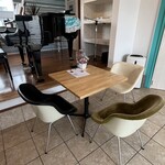 Endless Journey Cafe & Pub - 