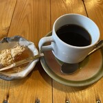 旬彩食堂　三粒に種 - コーヒーとわらび餅