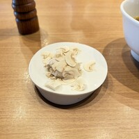 Restaurant Honjin - 生マッシュルームのスライス