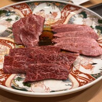 神戸焼肉 金虎 - 