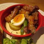 テーラ・テール - アルカヴァベーコン　ベシャメルクリームソース