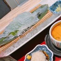 対馬のどぐろとイカ活き造り 博多 魚蔵 都ホテル店 - 