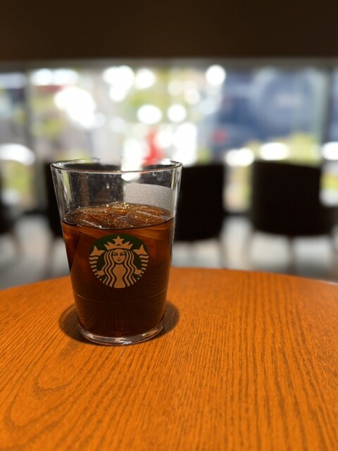 STARBUCKS Toyonaka Romanchikku Gaido Ten