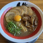 徳島ラーメン人生 - 生たまごは麺の上へ