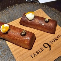 DINING & BAR TABLE 9 TOKYO - 